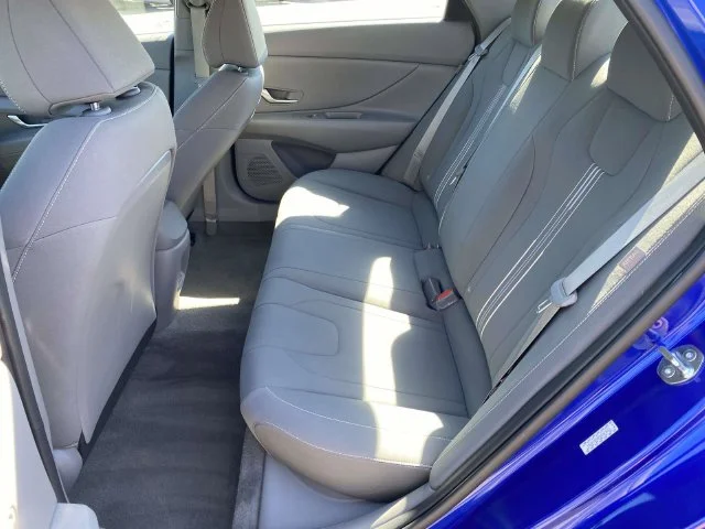 Used 2024 Blue Hyundai SEL image 6