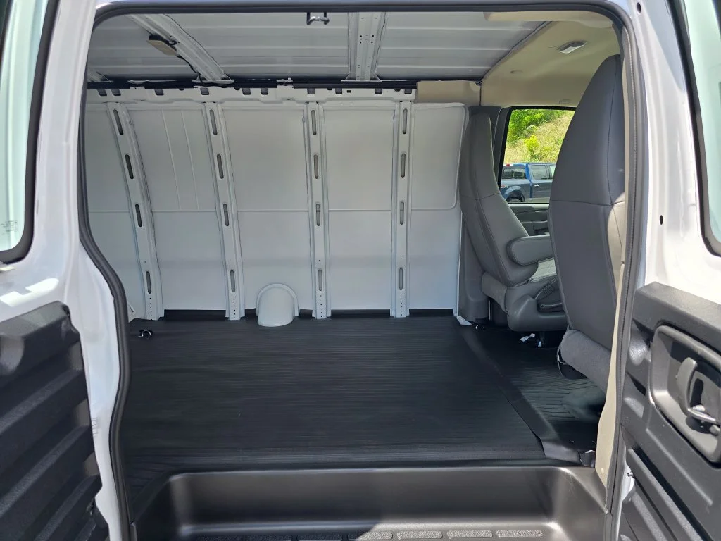 New 2026 White Chevrolet Work Van image 10