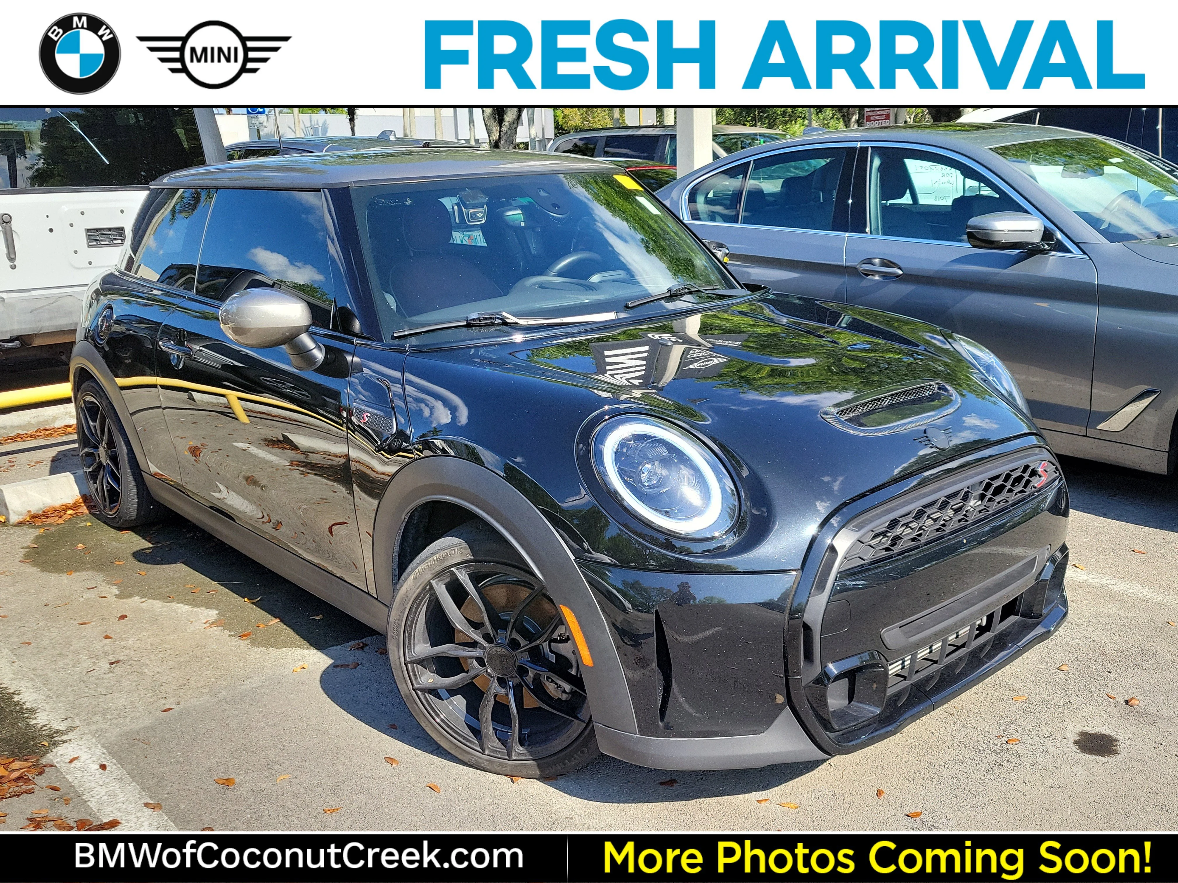 2024 MINI Hardtop Cooper S's photo