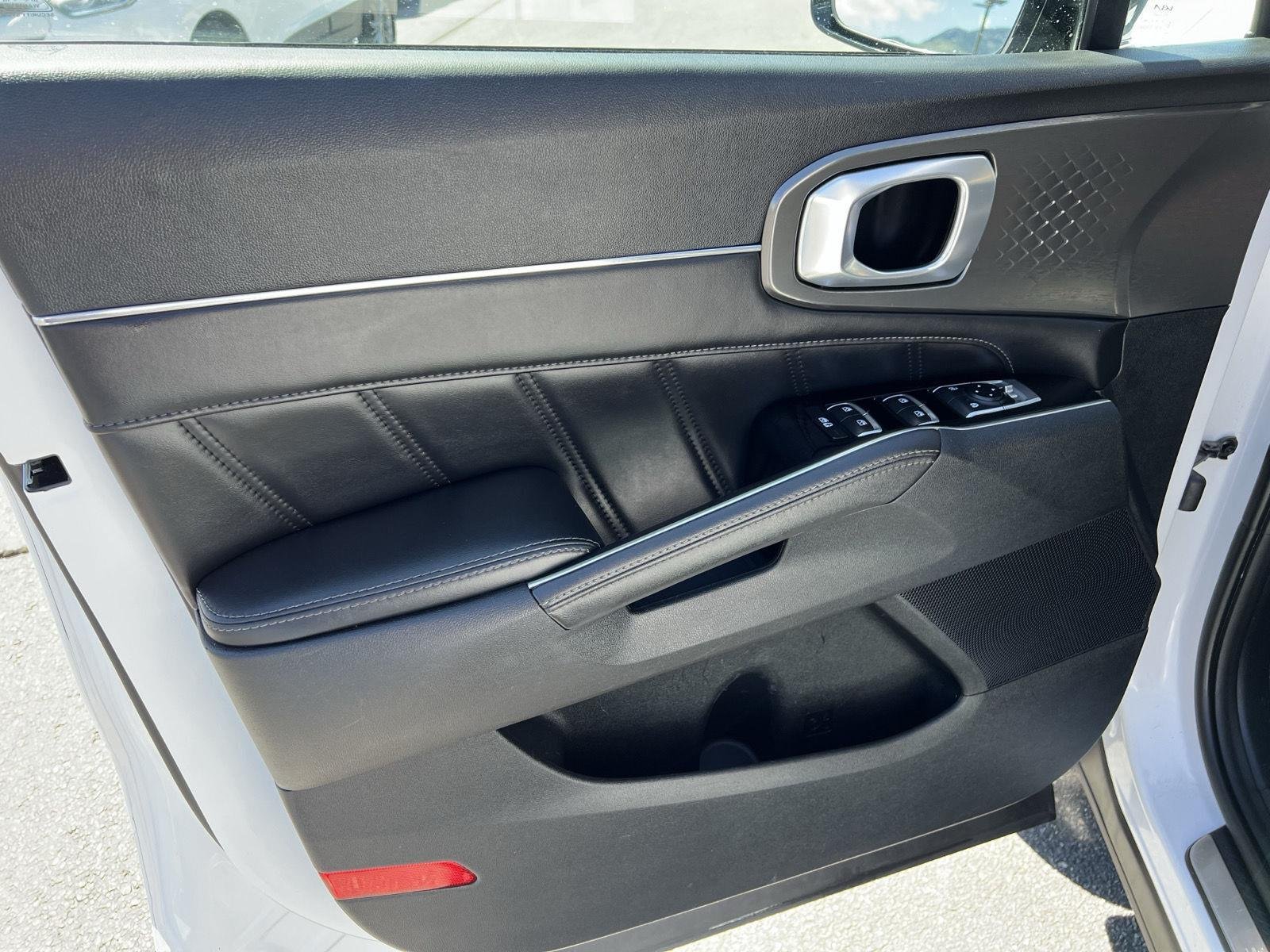 2022 Kia Sorento SX - Photo 15