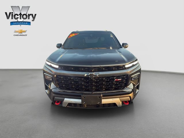 Used 2025 Mosaic Black Metallic Chevrolet Z71 image 2
