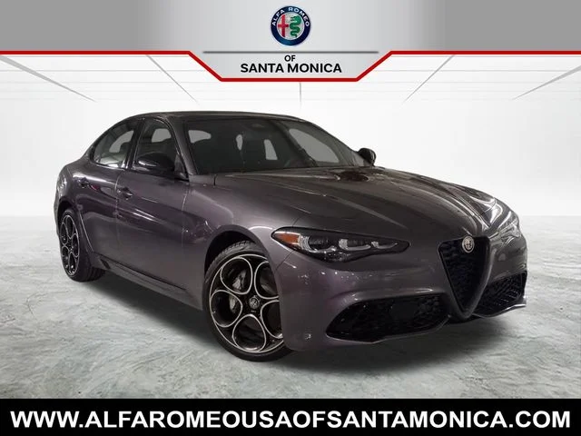 2025 Alfa Romeo Giulia Giulia AWD's photo