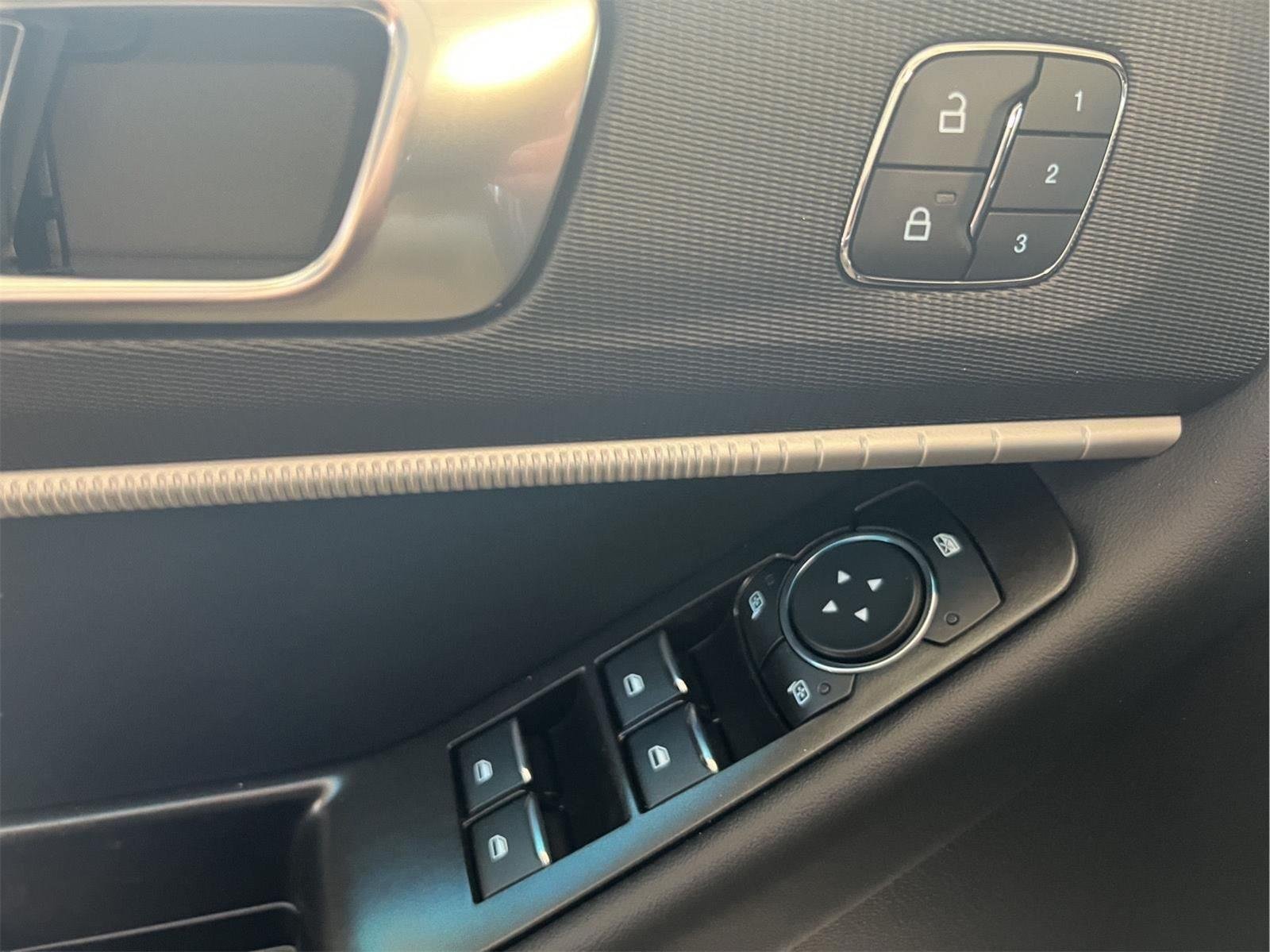 New 2026 Carbonized Gray Metallic Ford Tremor® image 51