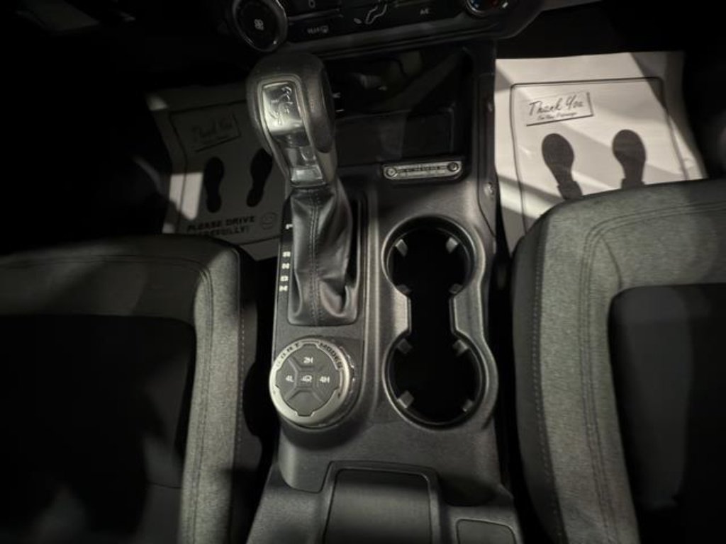 2022 Ford Bronco 2-Door Base - Photo 18