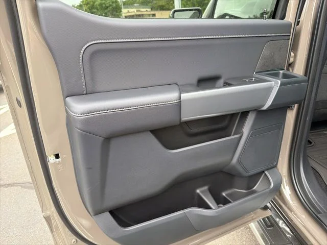 Used 2026 Gray Ford XLT image 15