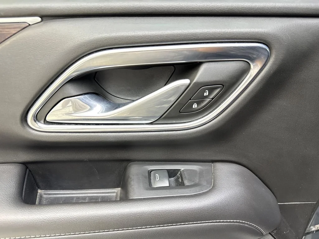 Used 2021 Gray Chevrolet LT image 38