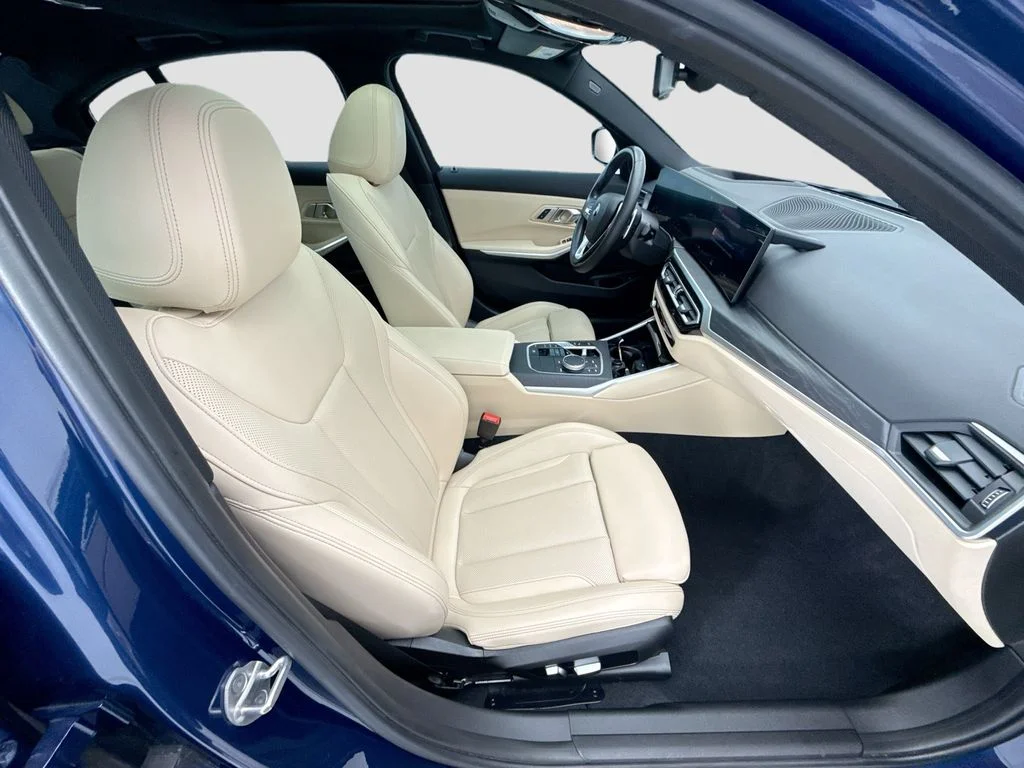 Used 2023 Blue BMW 330i image 19