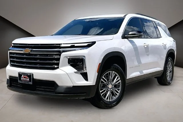 2024 Chevrolet Traverse LT