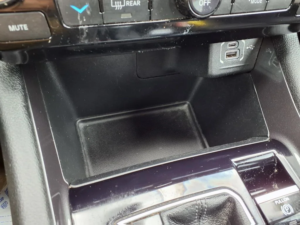 Used 2023 Blue Jeep Latitude image 10
