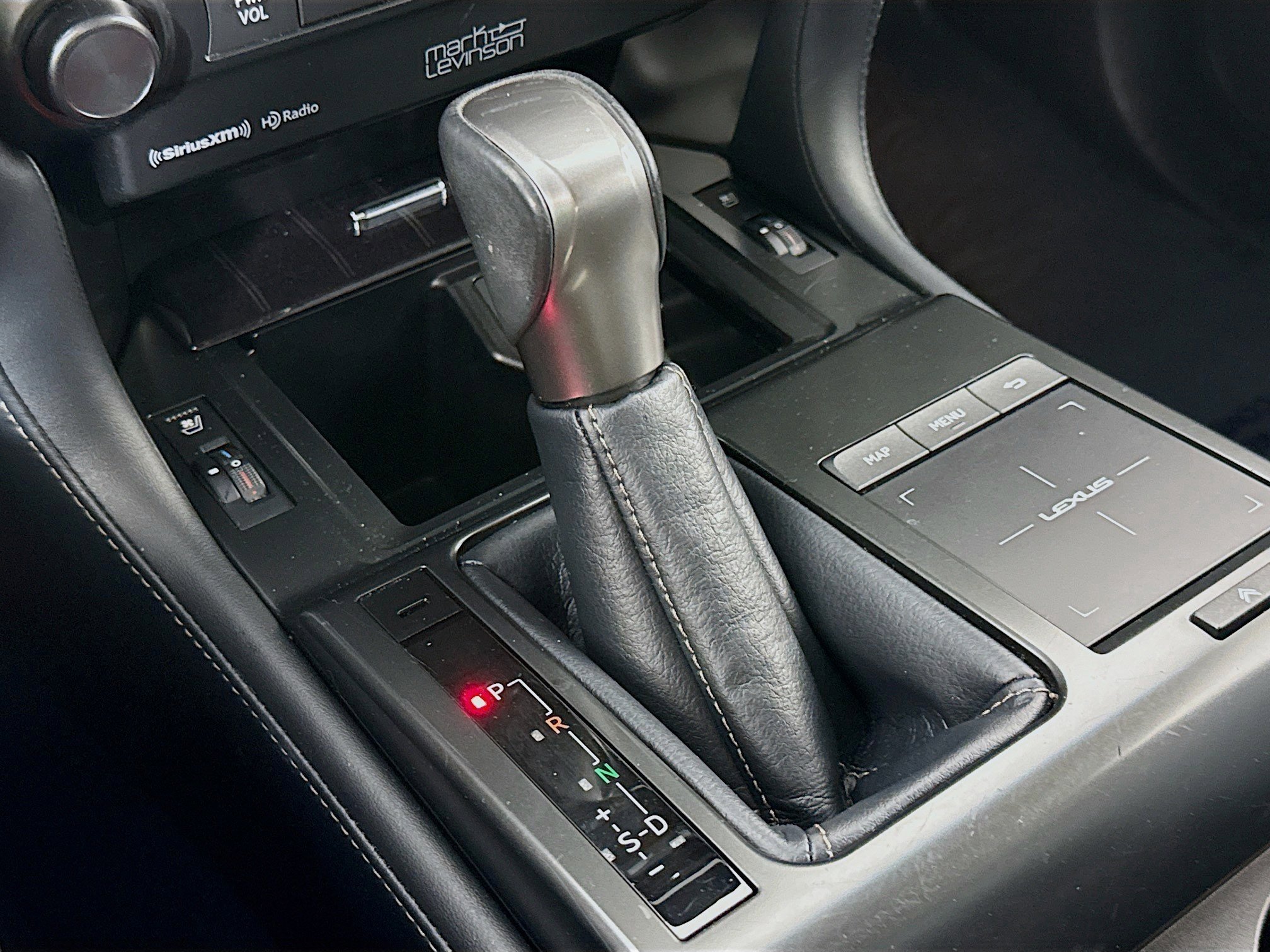 2023 Lexus GX PREMIUM - Photo 18