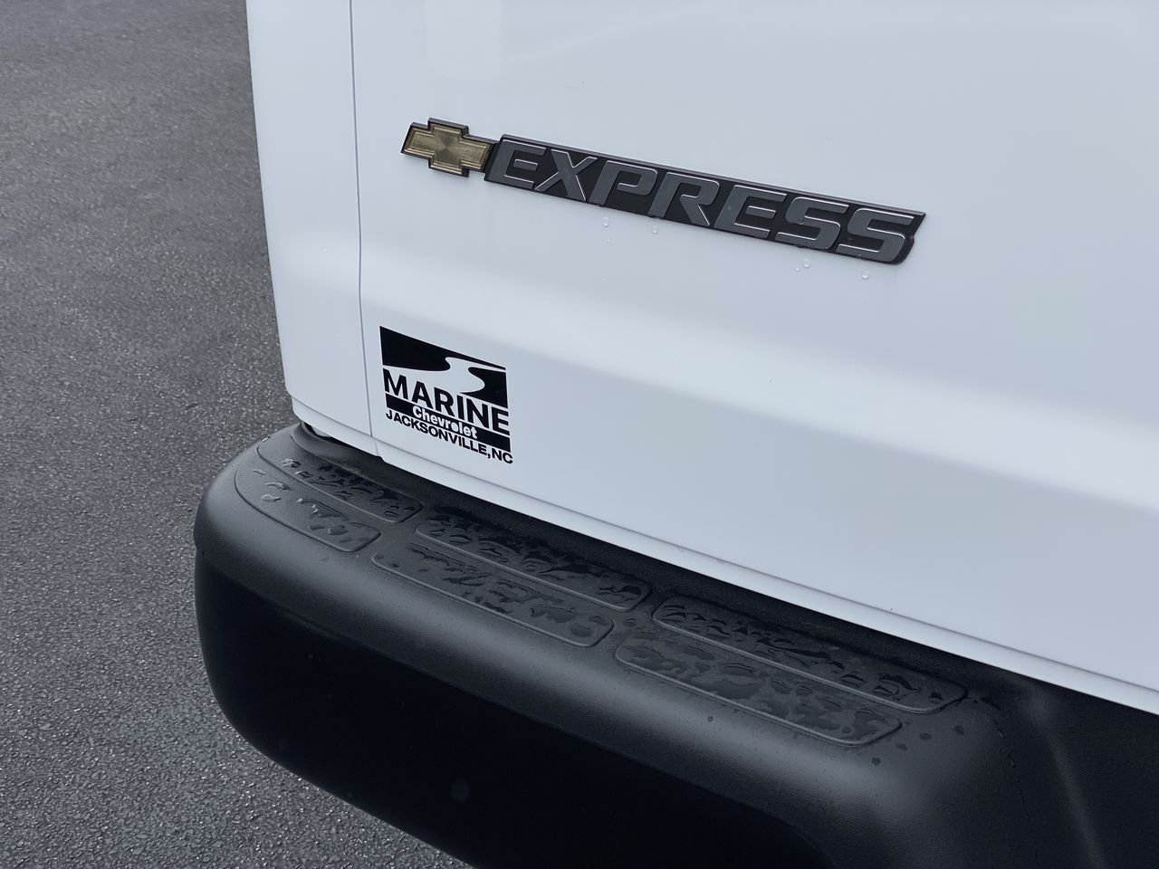 2025 Chevrolet Express Cargo Work Van - Photo 70