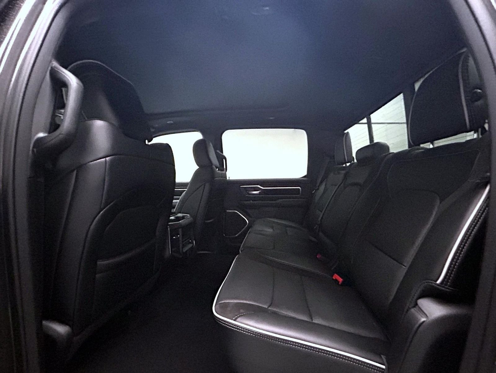 New 2026 Granite Crystal Metallic Clear-Coat Exterior Paint RAM Laramie image 19