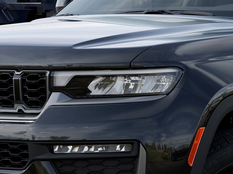 New 2027 High-Gloss Black Paint Jeep Limited image 6