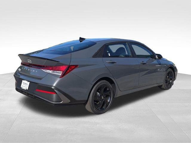New 2026 Gray Hyundai SEL Sport Plus image 5