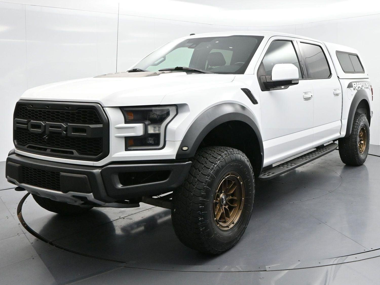 Used 2018 Oxford White Ford Raptor image 3