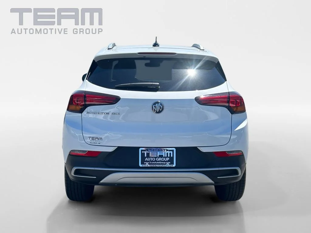 Used 2023 Summit White Buick Select image 6