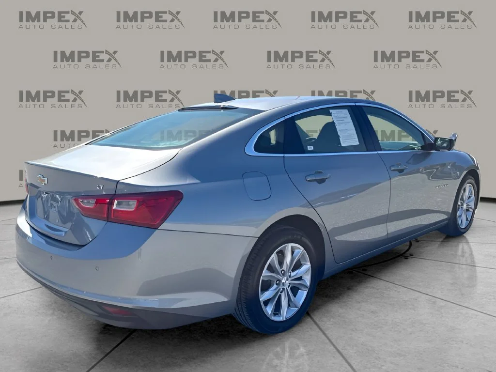 Used 2025 Gray Chevrolet LT image 5