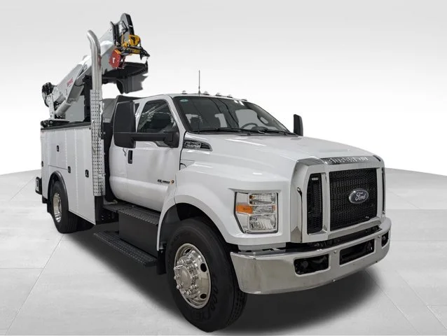 New 2025 Oxford White Ford F-750 SD Diesel Straight Frame image 25