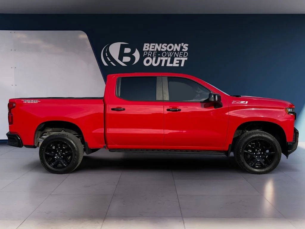 Used 2022 Red Chevrolet LT Trail Boss image 6
