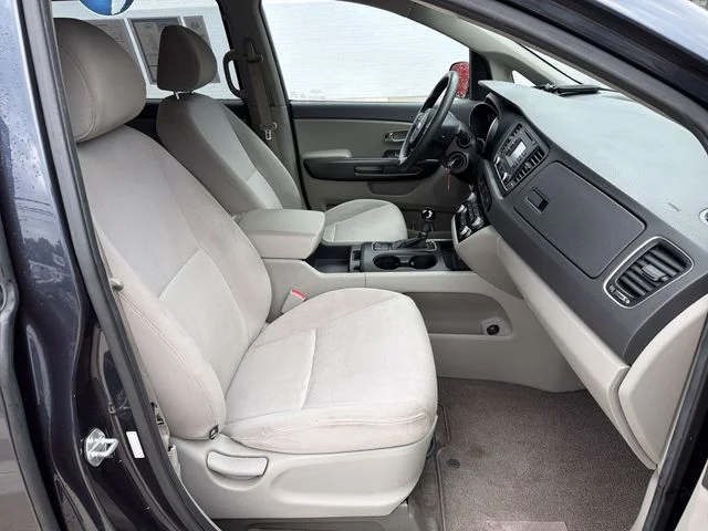 Used 2015 Blue Kia LX image 26