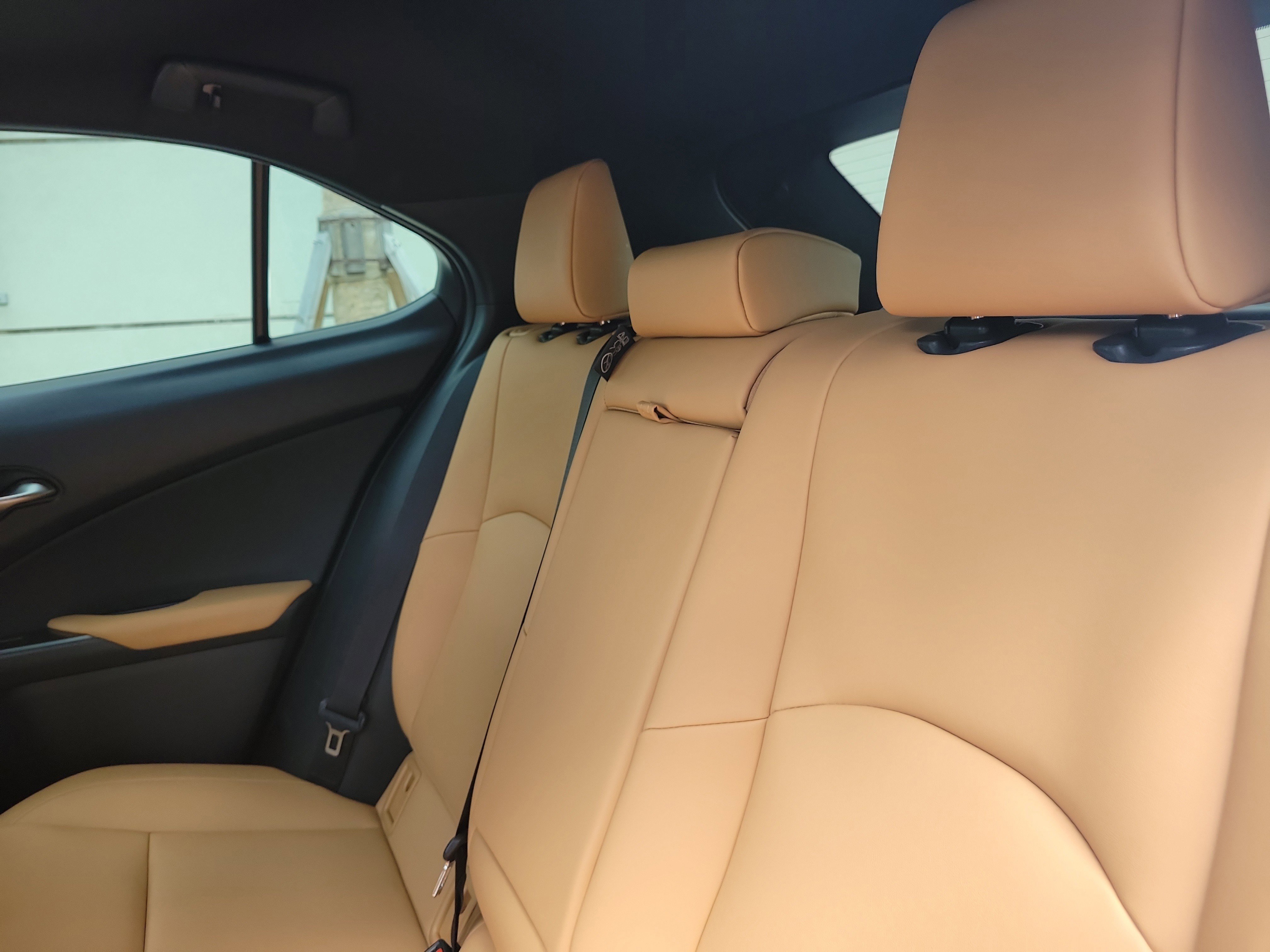 Certified Used 2025 White Pearl Lexus UX 300h Premium image 12