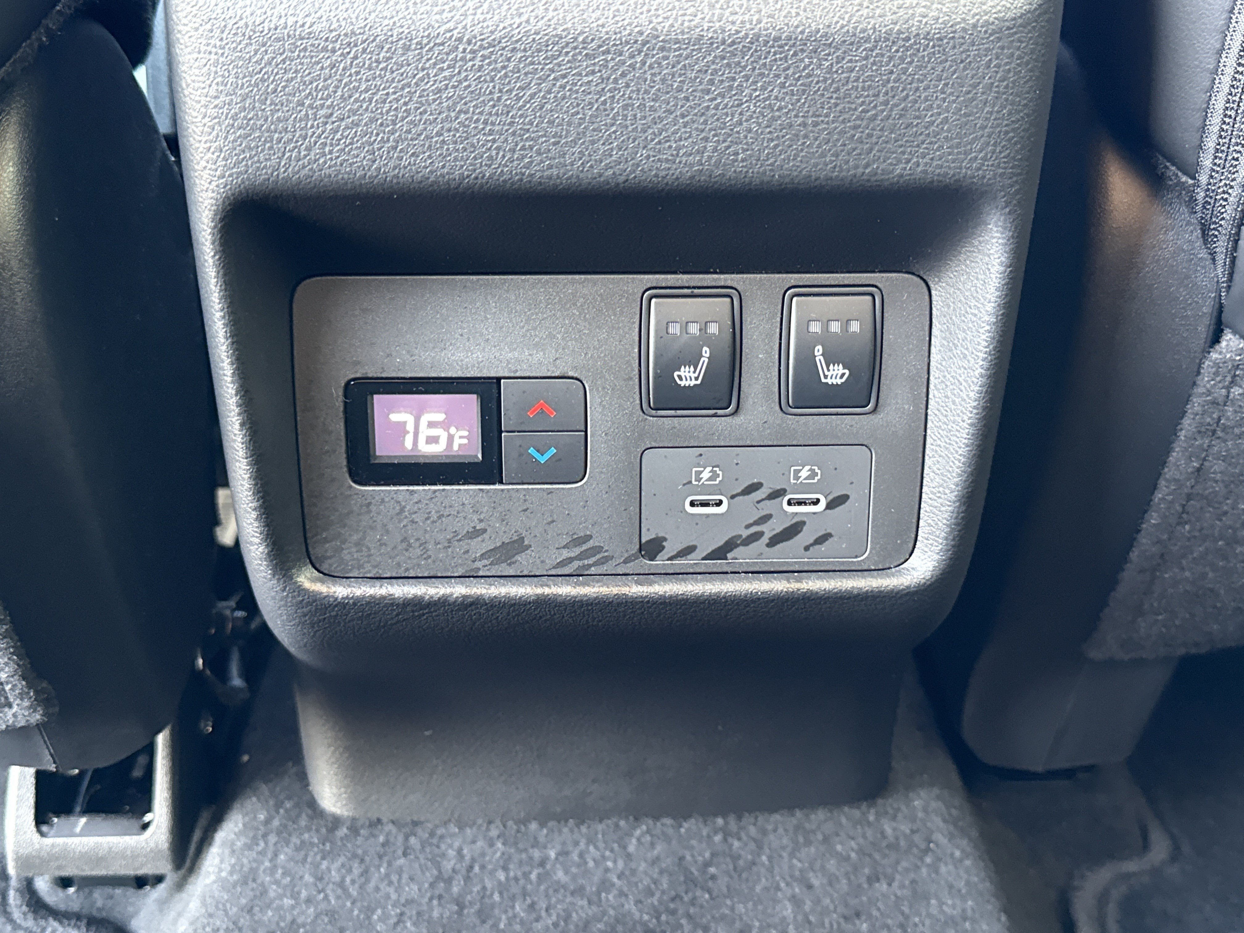 Used 2026 Champagne Silver Metallic/Super Black Nissan Platinum image 22