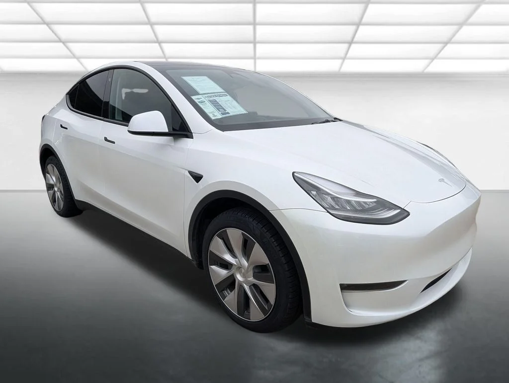 2023 Tesla Model Y Performance Dual Motor All-Wheel Drive's photo