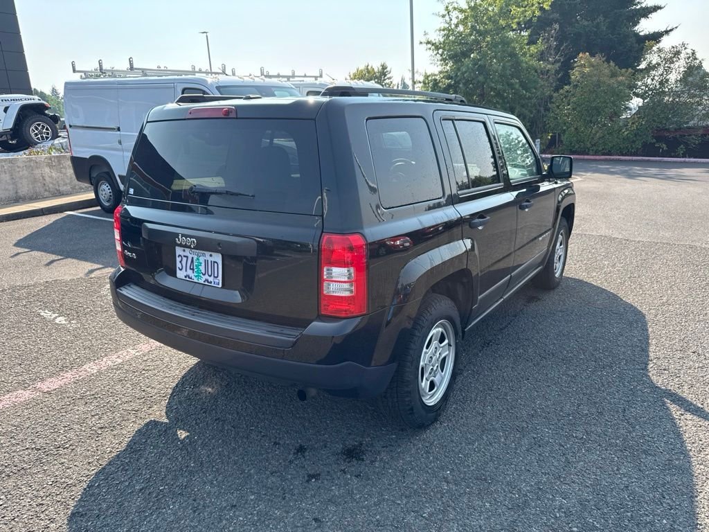 Used 2017 Black Clearcoat Jeep Sport image 6