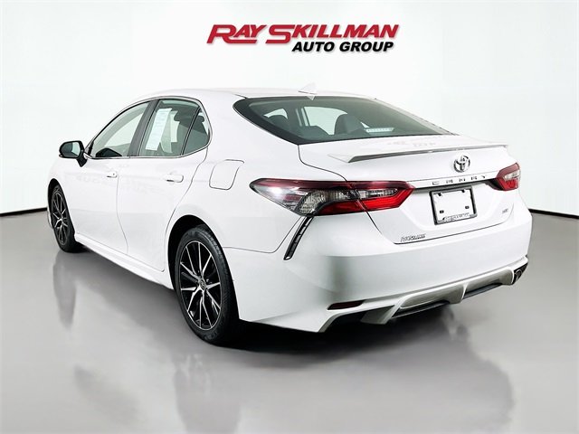 2023 Toyota Camry SE photo 4
