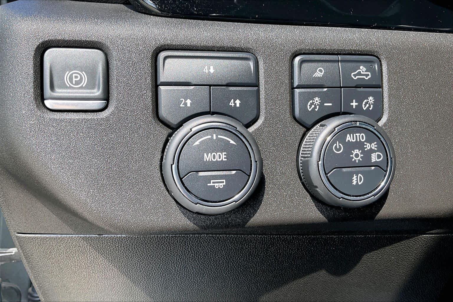 Used 2024 Sterling Gray Metallic Chevrolet LT image 35