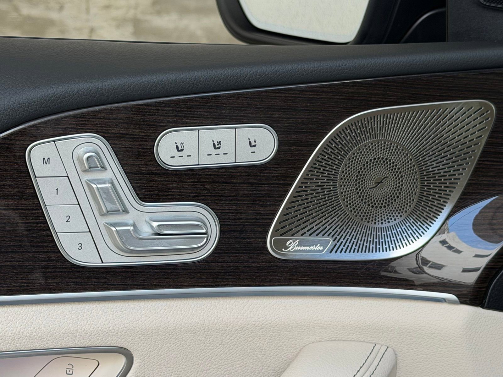 New 2026 Obsidian Black Metallic Mercedes-Benz GLS 450 image 37