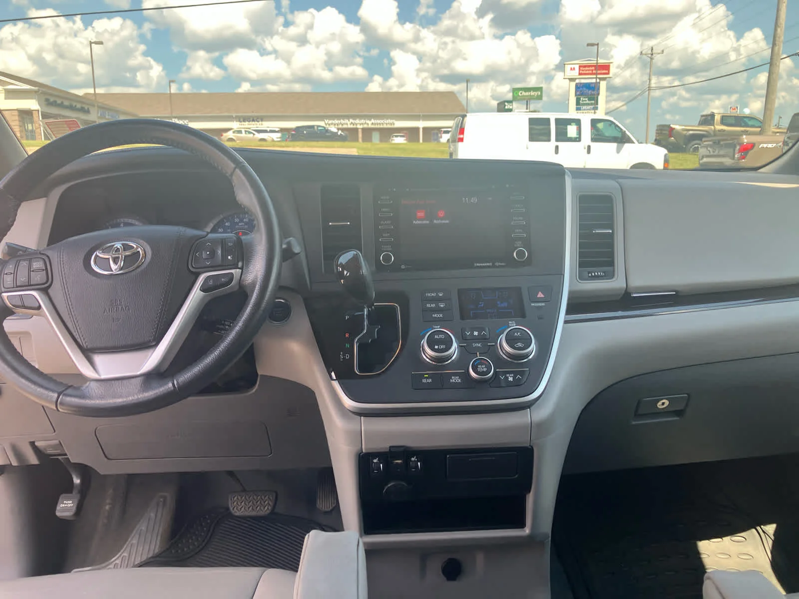Used 2020 Midnight Black Metallic Toyota XLE image 27