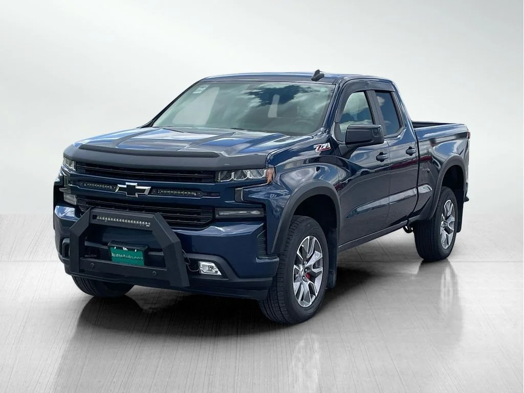 Used 2020 Northsky Blue Metallic Chevrolet RST image 7