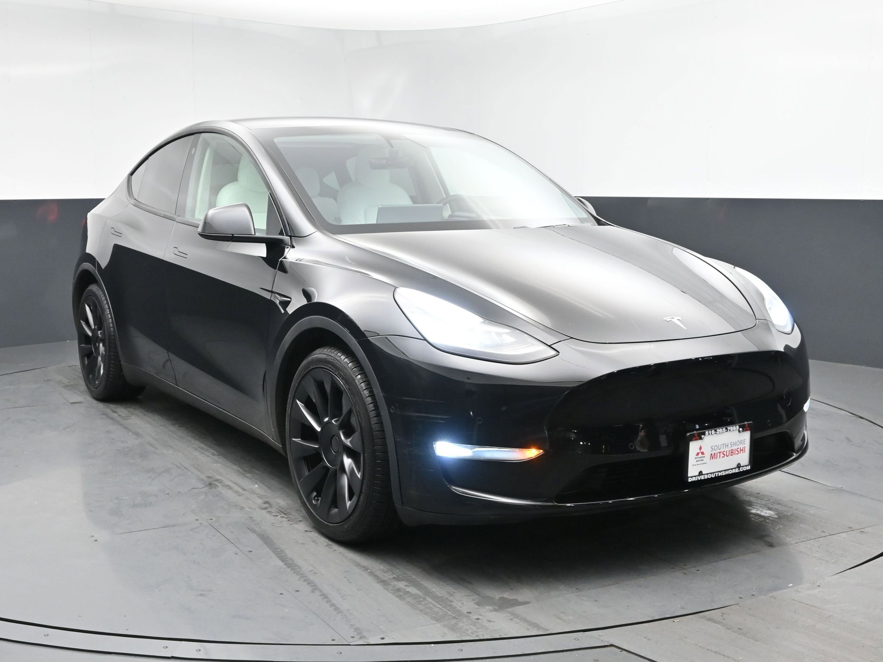 Used 2021 Tesla Model Y Long Range with VIN 5YJYGDEE4MF085376 for sale in Freeport, NY