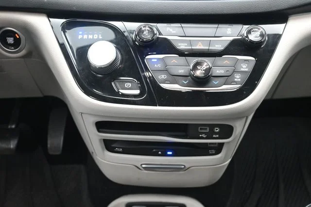 Used 2017 Gray Chrysler Touring L Plus image 24