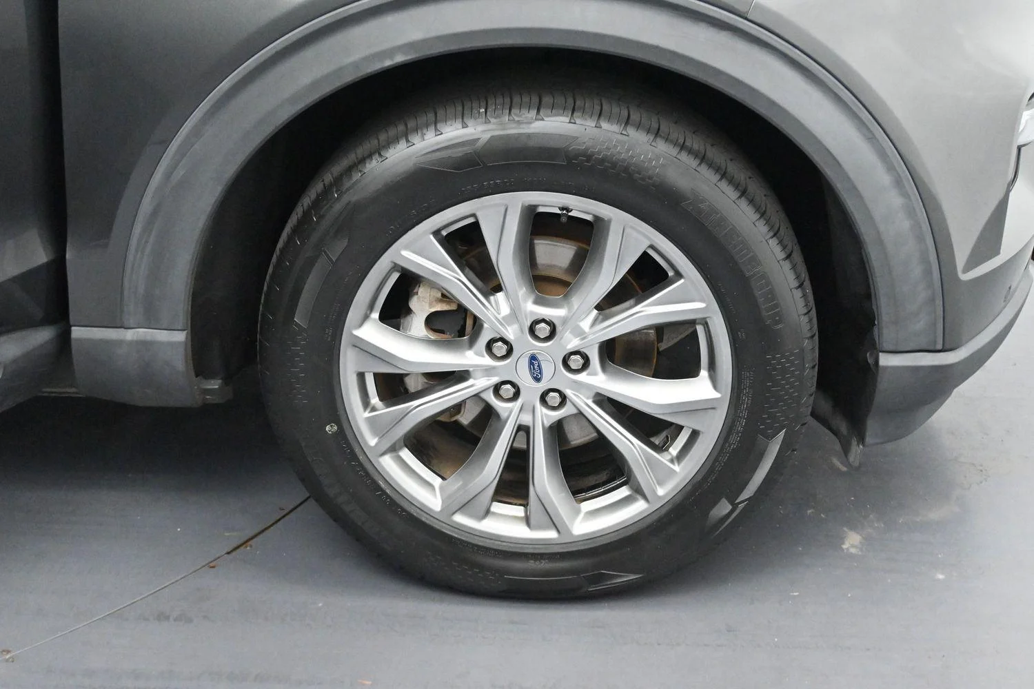 Used 2020 Magnetic Ford Limited image 37