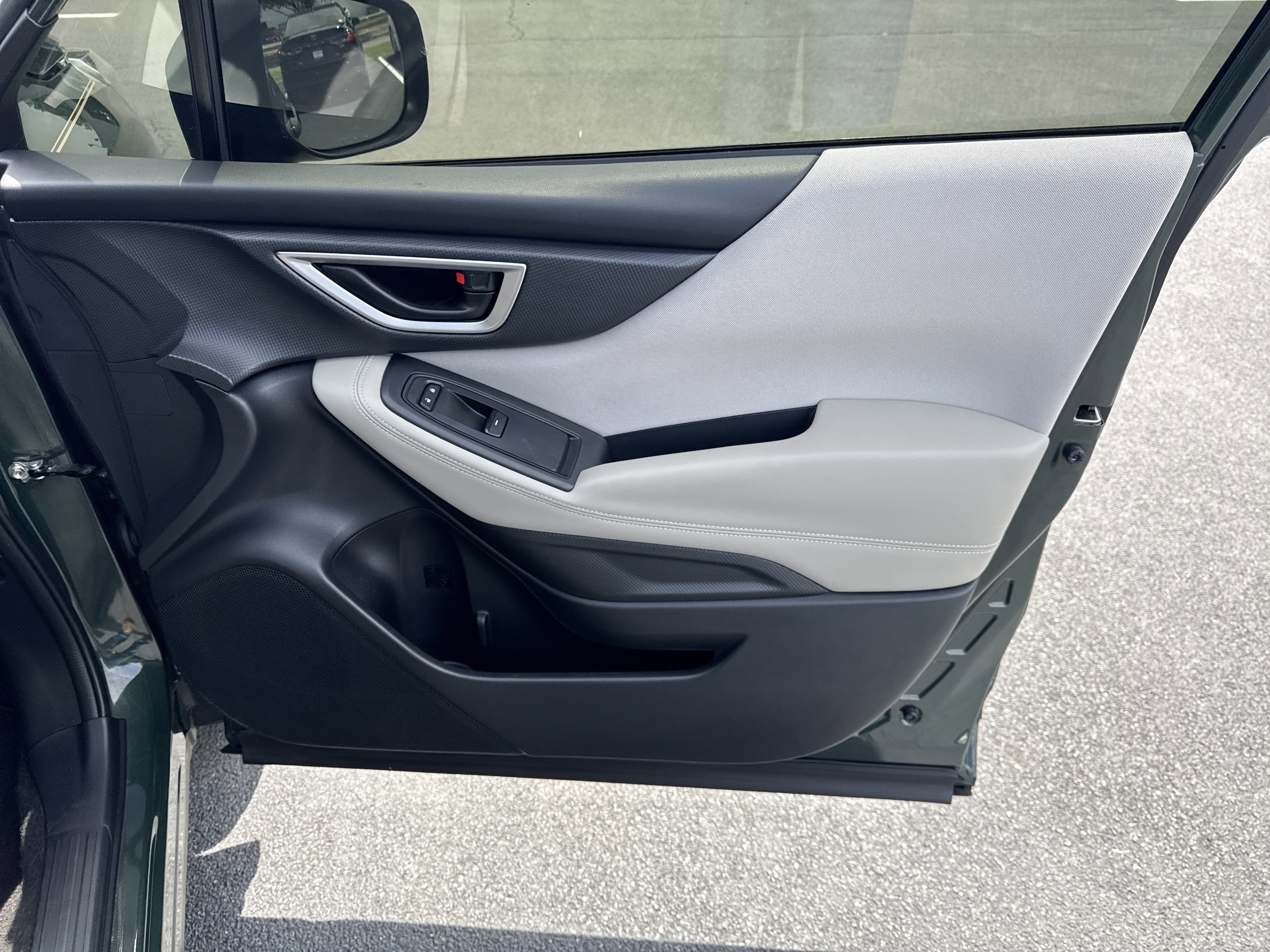 Used 2022 Cascade Green Silica Subaru Base image 35