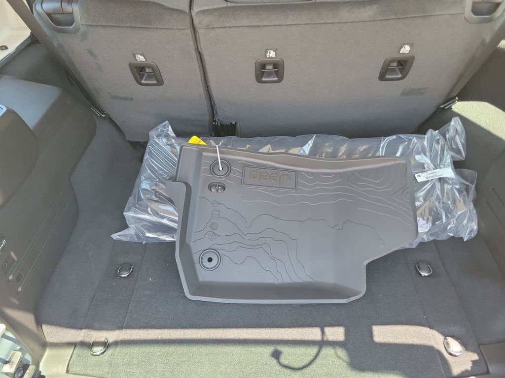 New 2026 Anvil Clear-Coat Exterior Paint Jeep Sport image 5