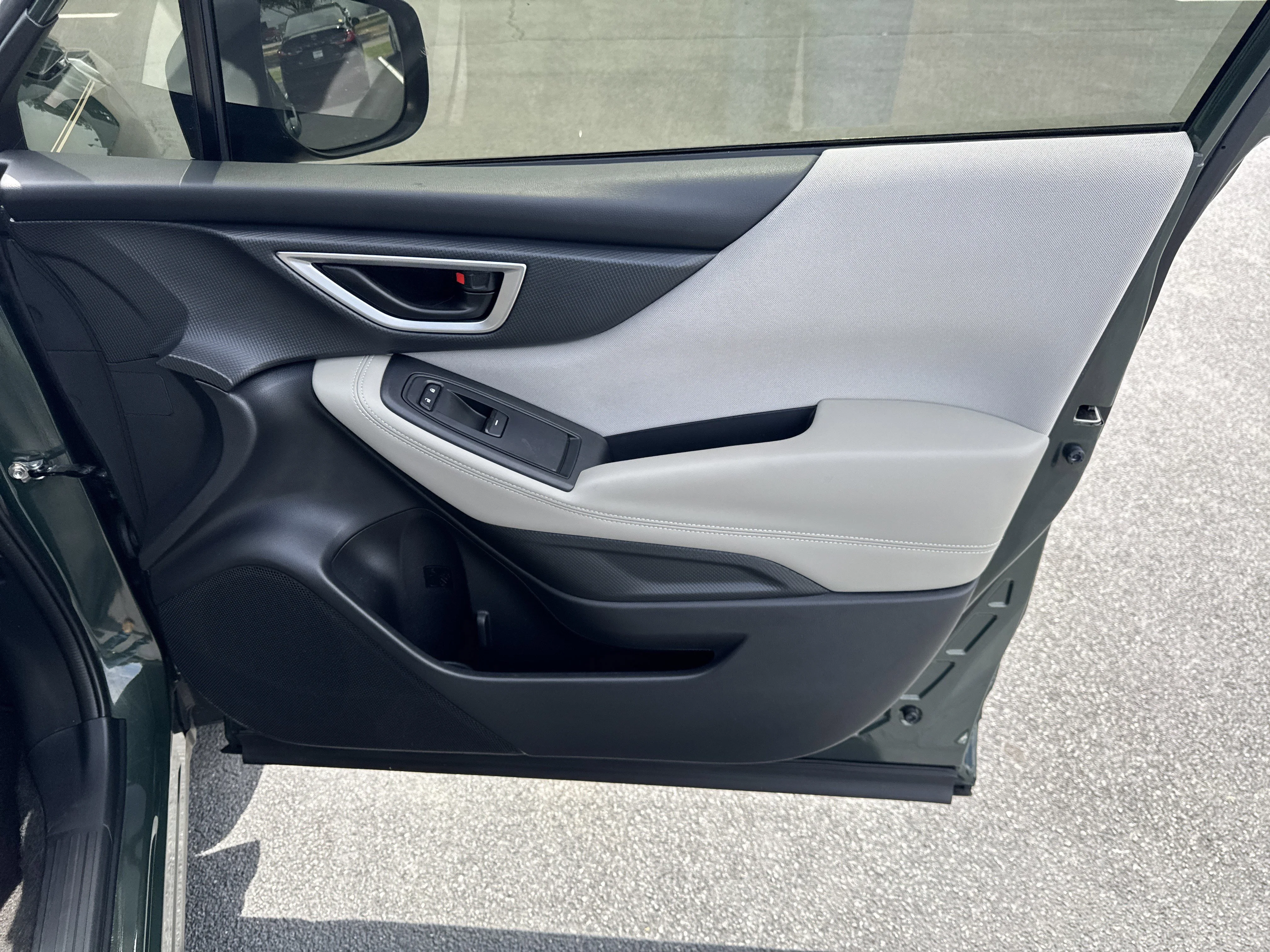 Used 2022 Cascade Green Silica Subaru Base image 35