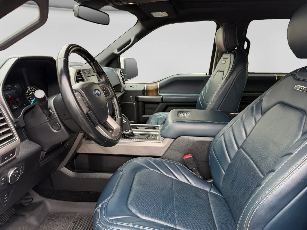 Used 2018 White Ford Limited image 10