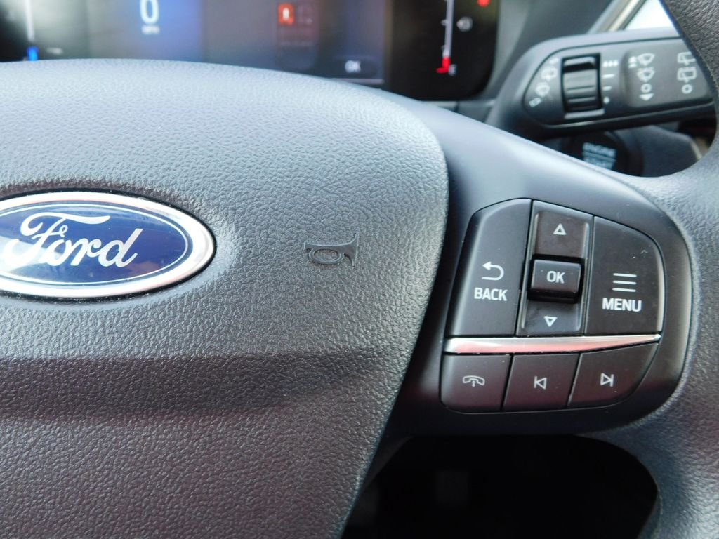 Used 2025 Oxford White Ford Active image 28