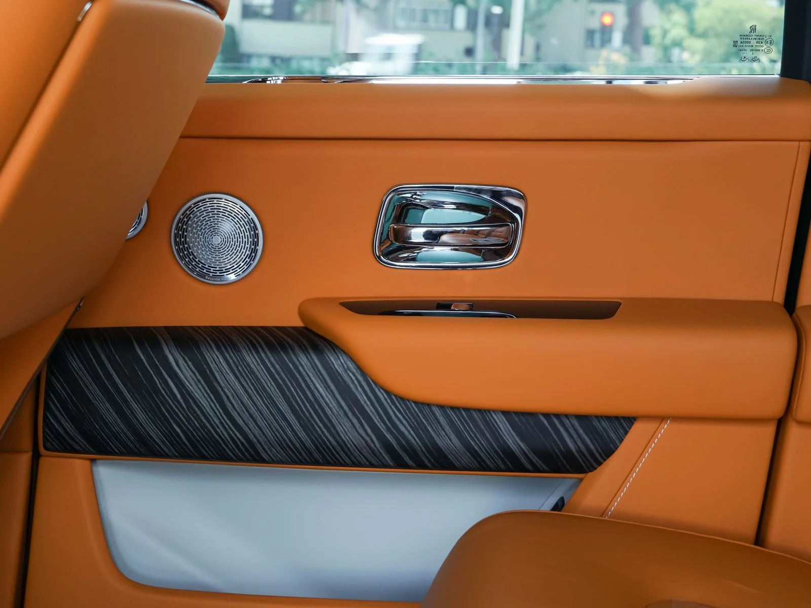 New 2026 Arctic White Rolls-Royce  image 27