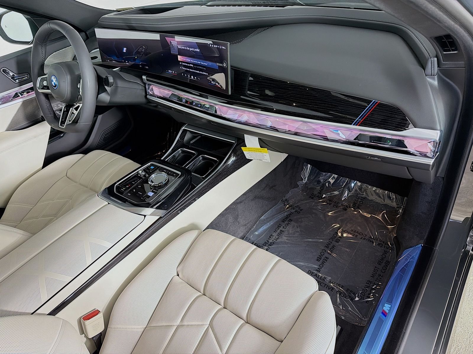 New 2026 Dravit Grey Metallic BMW xDrive60 image 30