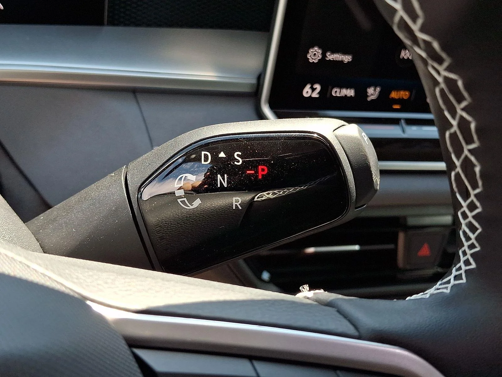 New 2026 2R2R/PLATGRAMET Volkswagen SE image 14