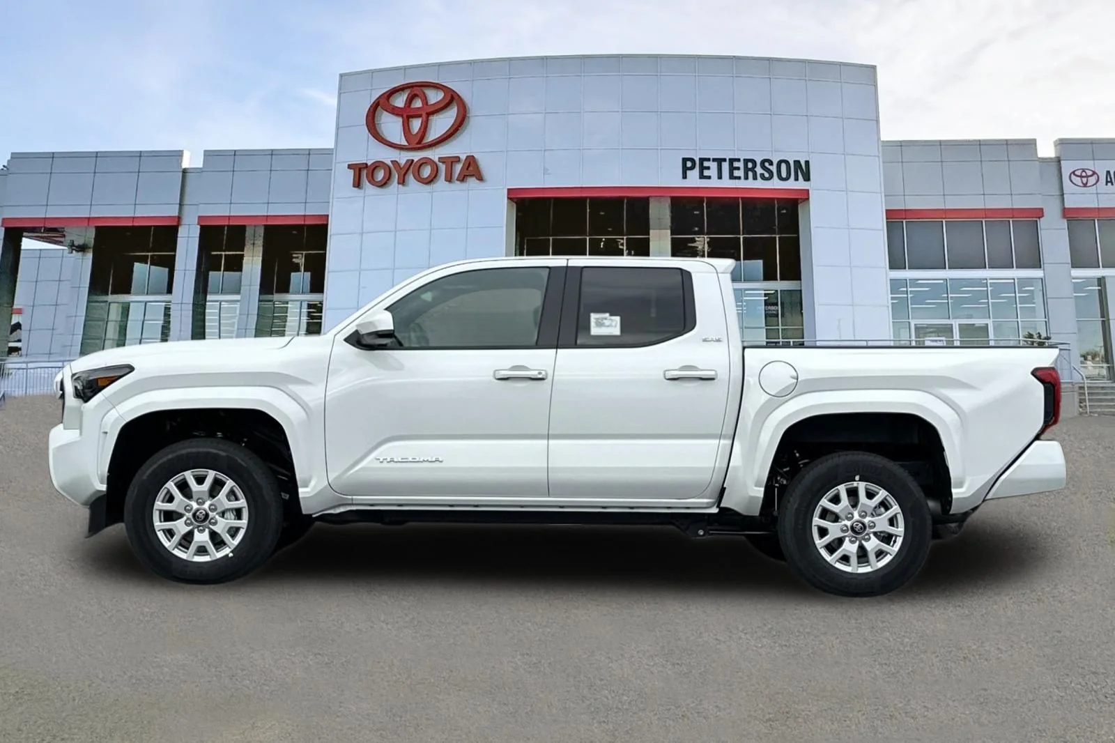 New 2026 White Toyota SR5 image 7