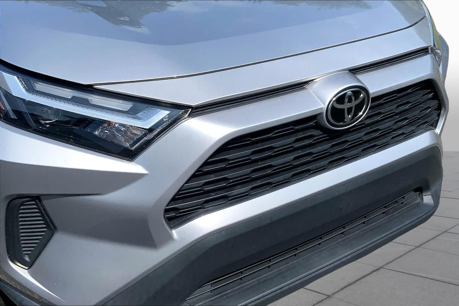 Used 2023 Silver Sky Metallic Toyota XLE image 30
