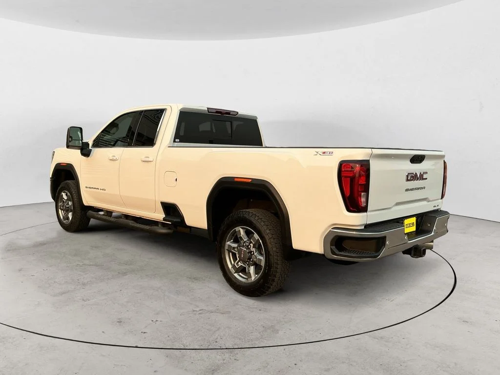 Used 2025 White GMC SLE image 7