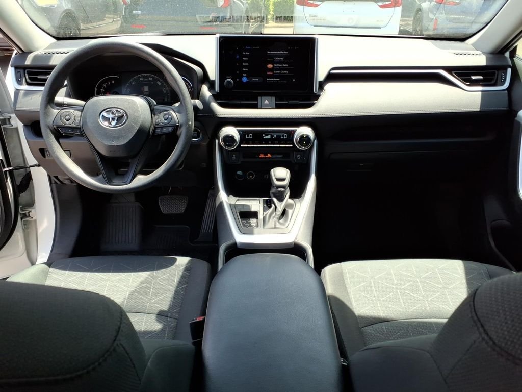 Used 2024 Ice Toyota XLE image 8