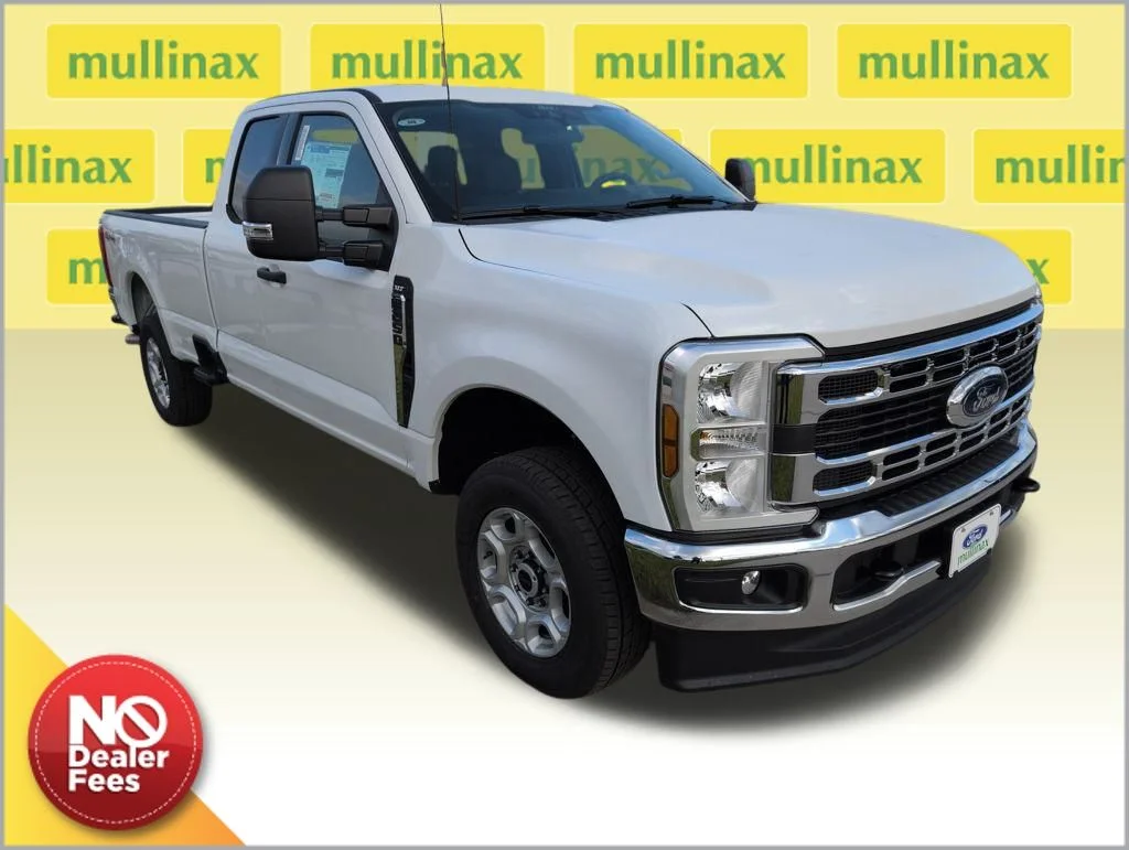 New 2026 White Ford XLT image 1