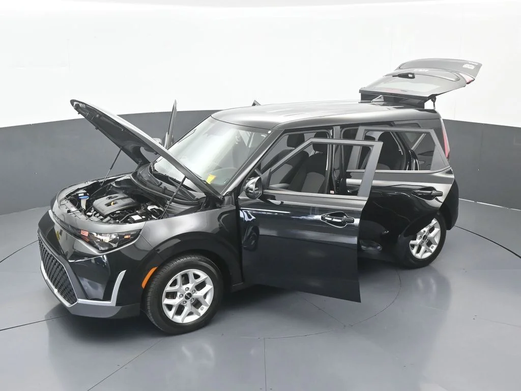 Used 2023 Fusion Black Kia S image 61
